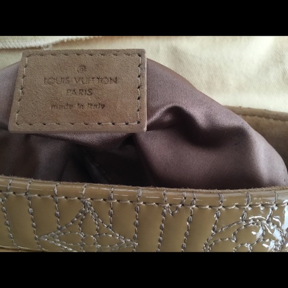 💯Authentic Louis Vuitton Suede/Patent Clutch - Picture 5 of 8